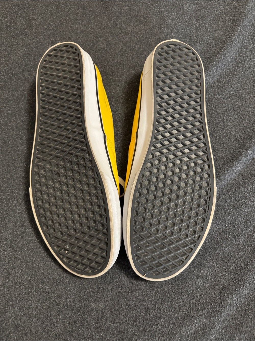 Vans Yellow Canvas Low-Top Sneakers Men Size 12 - Picture 4 of 4